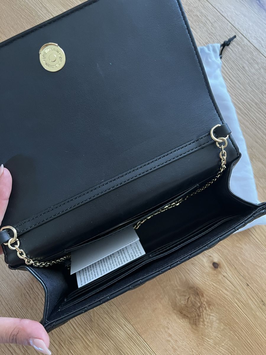 Moschino Sacs femmes: Handtasche – Neuf avec emballage d'origine à Wölflinswil par iam_g9gb 2