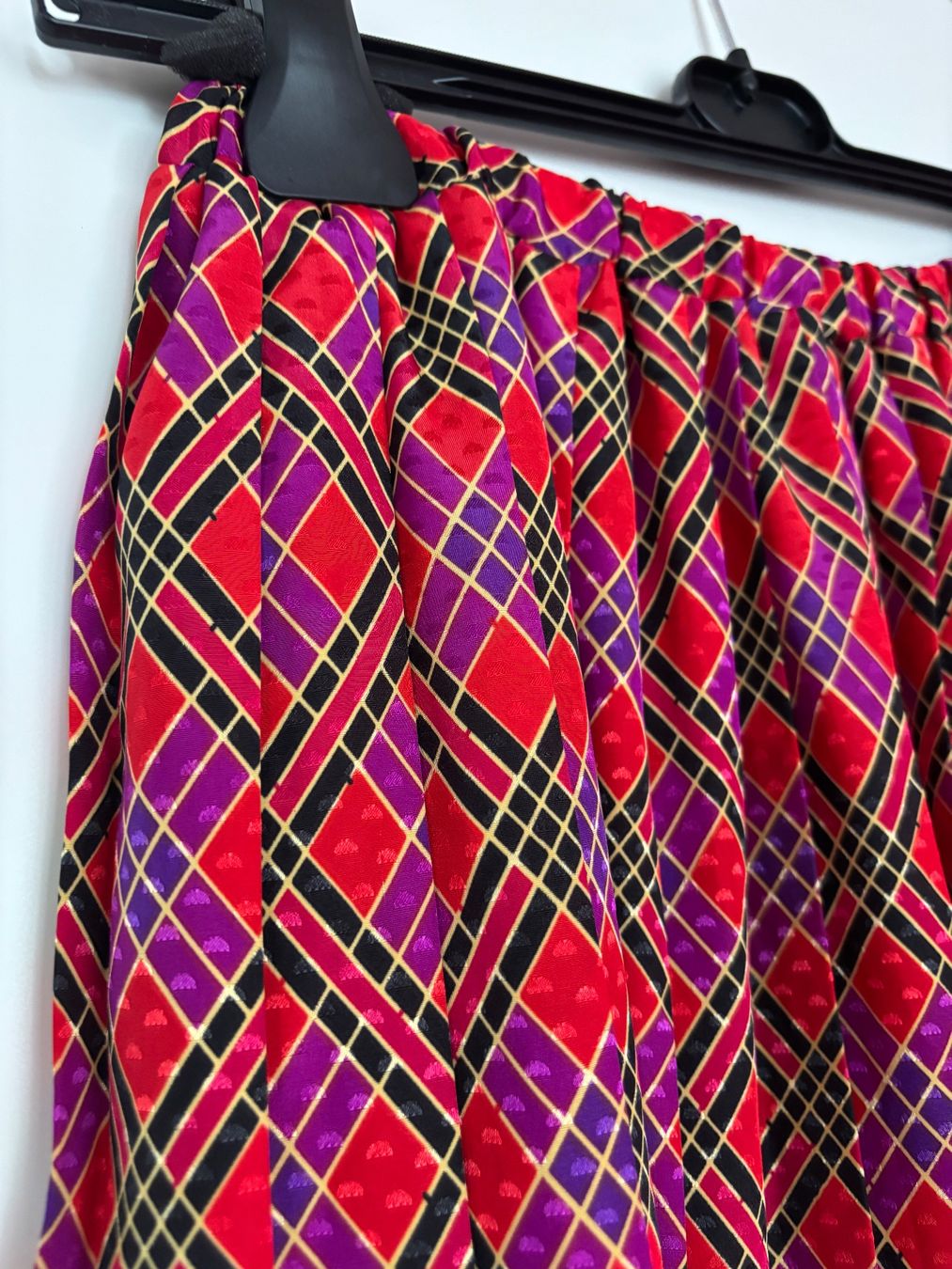 Jupes: Vintage Faltenrock midi – D'occasion à Frauenfeld par Sementissa