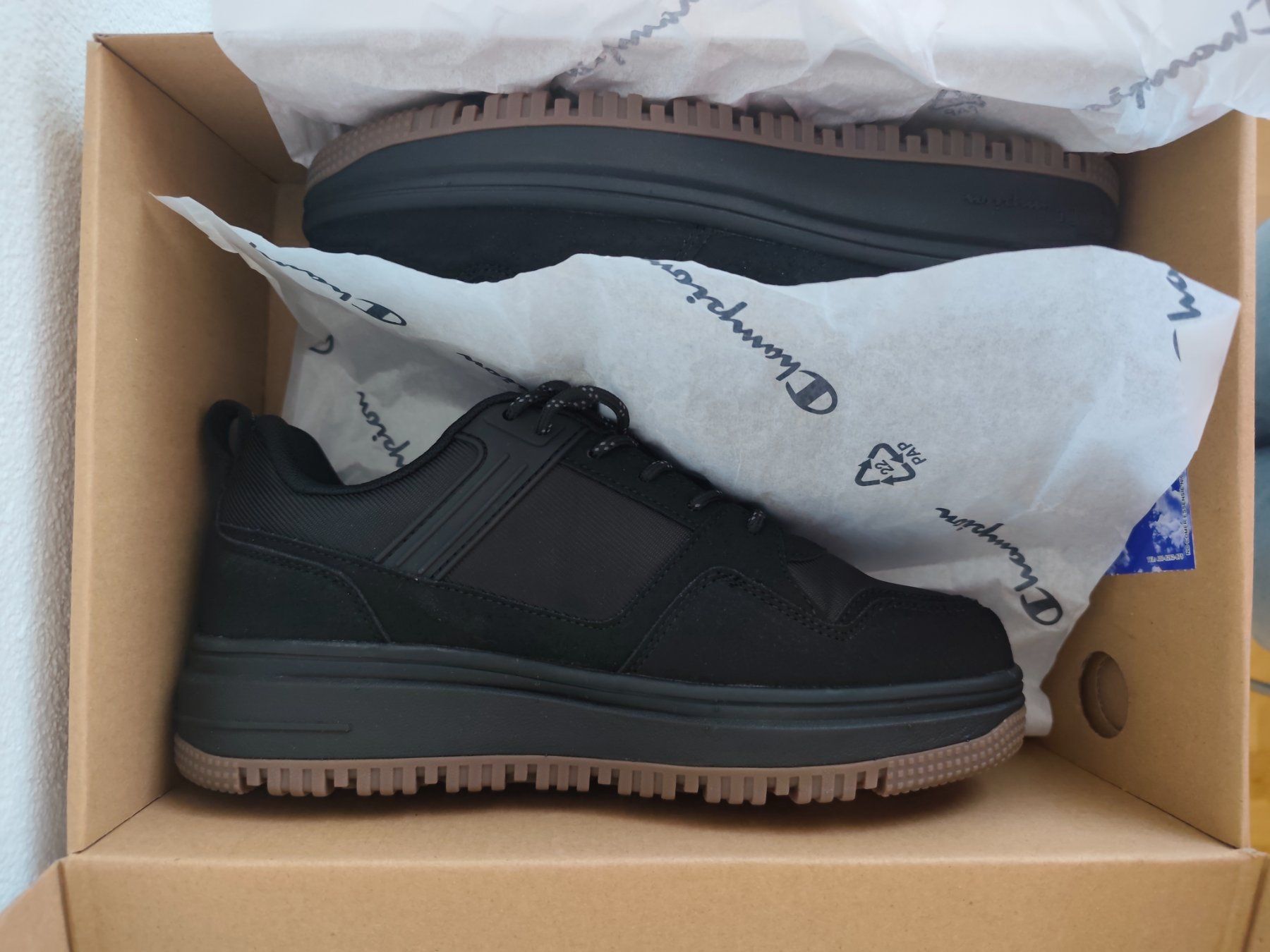 Scarpe da uomo: Champion Sneaker Gr. 40, NEU! – Nuovo e nell'imballaggio originale da Buochs venduto da tas_mdj5 4