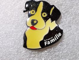 Ansteckpin 65: Schweizer Familie
