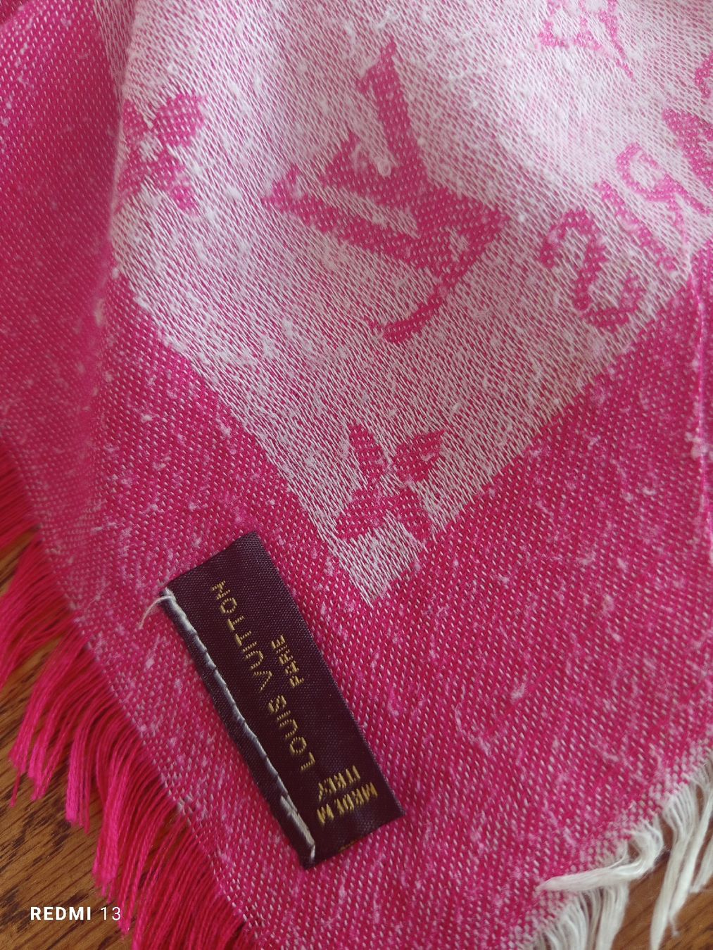 Foulard & Sciarpe: louis Vuitton Halstuch – Usato da Regensdorf venduto da LilianMaurer 3