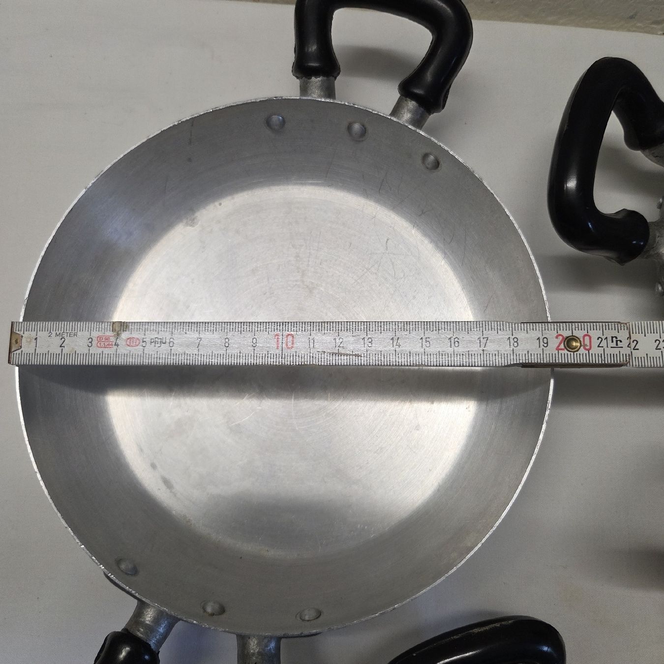 Padelle: 4 Servierpfannen Aluminium  – Usato da Stans venduto da Ducati16 2