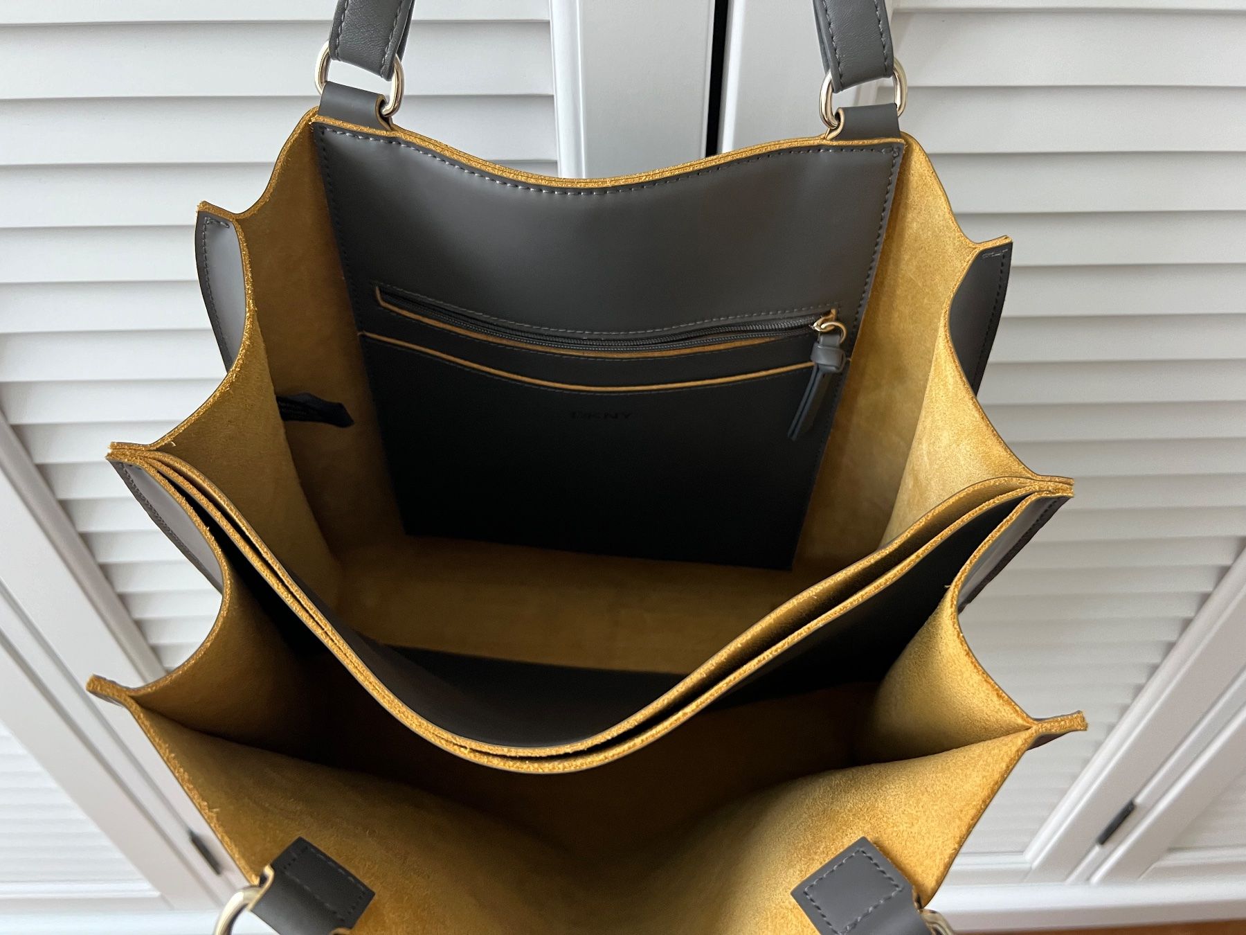 DKNY Taschen für Damen: DKNY Tasche – Gebraucht aus Glattpark(Opfikon) von ste_n99y 2