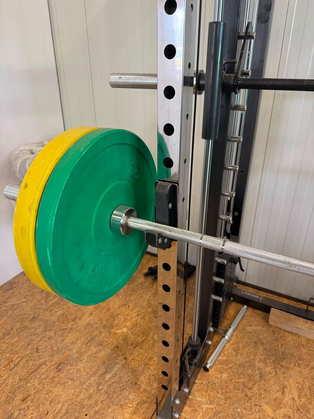 Hometrainer: Smith Machine mit Bank und diversem Zubehör – Usato da Schleitheim venduto da waeckerlin 5
