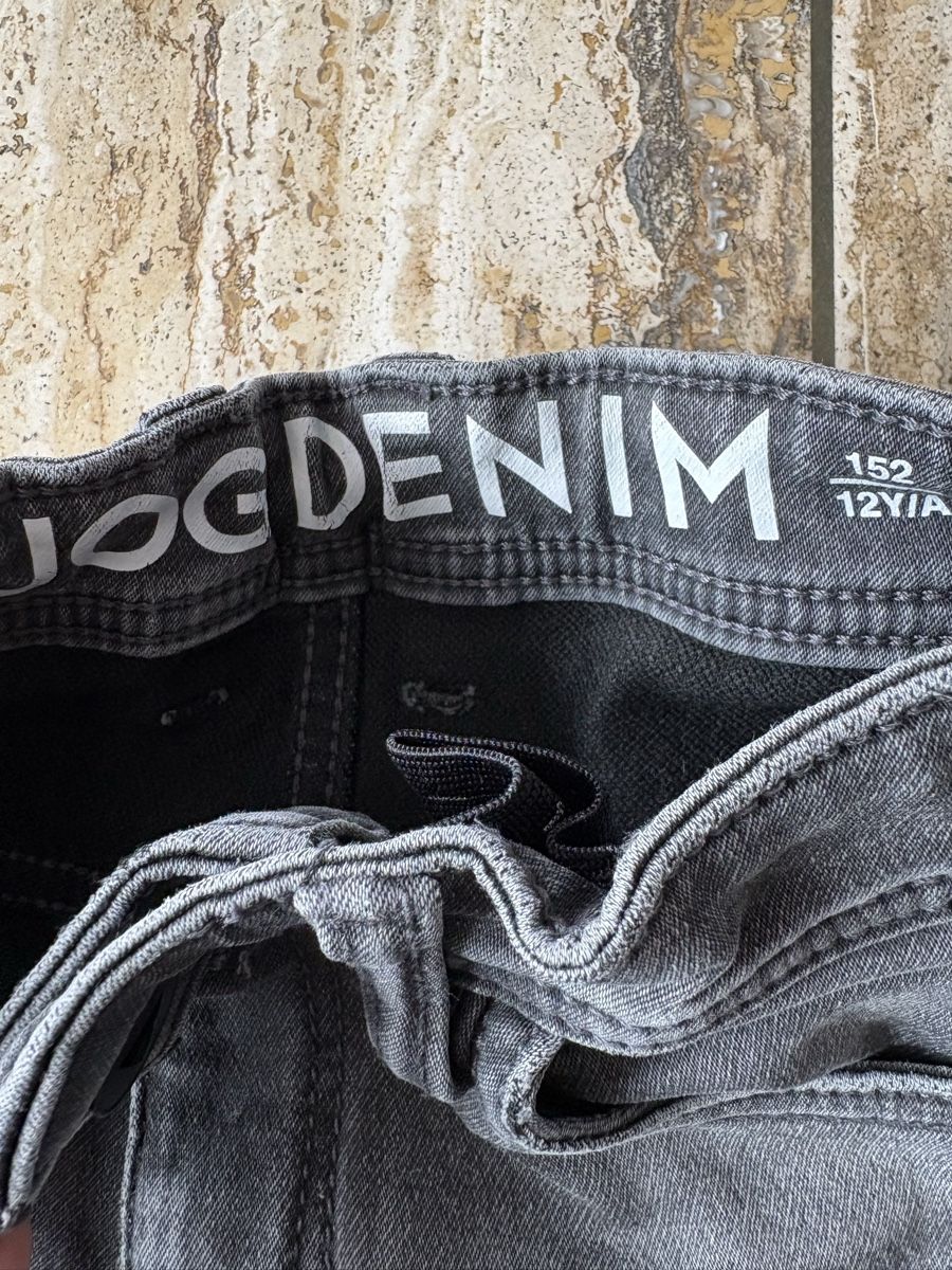 C&A Pantaloni: Hosen C&A Grösse 152 – Usato da Nürensdorf venduto da Yellowstone09 5