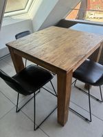 Hochwertiger Bartisch aus massivem Teakholz + 3 Barstühle