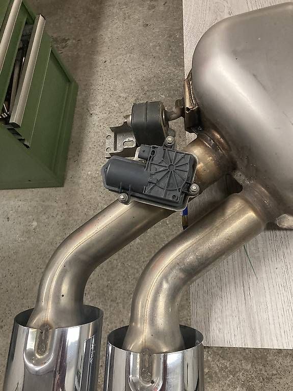 Volkswagen Sistemi di scarico: Échappement VW – Usato da Salvan venduto da car_lfh5 2