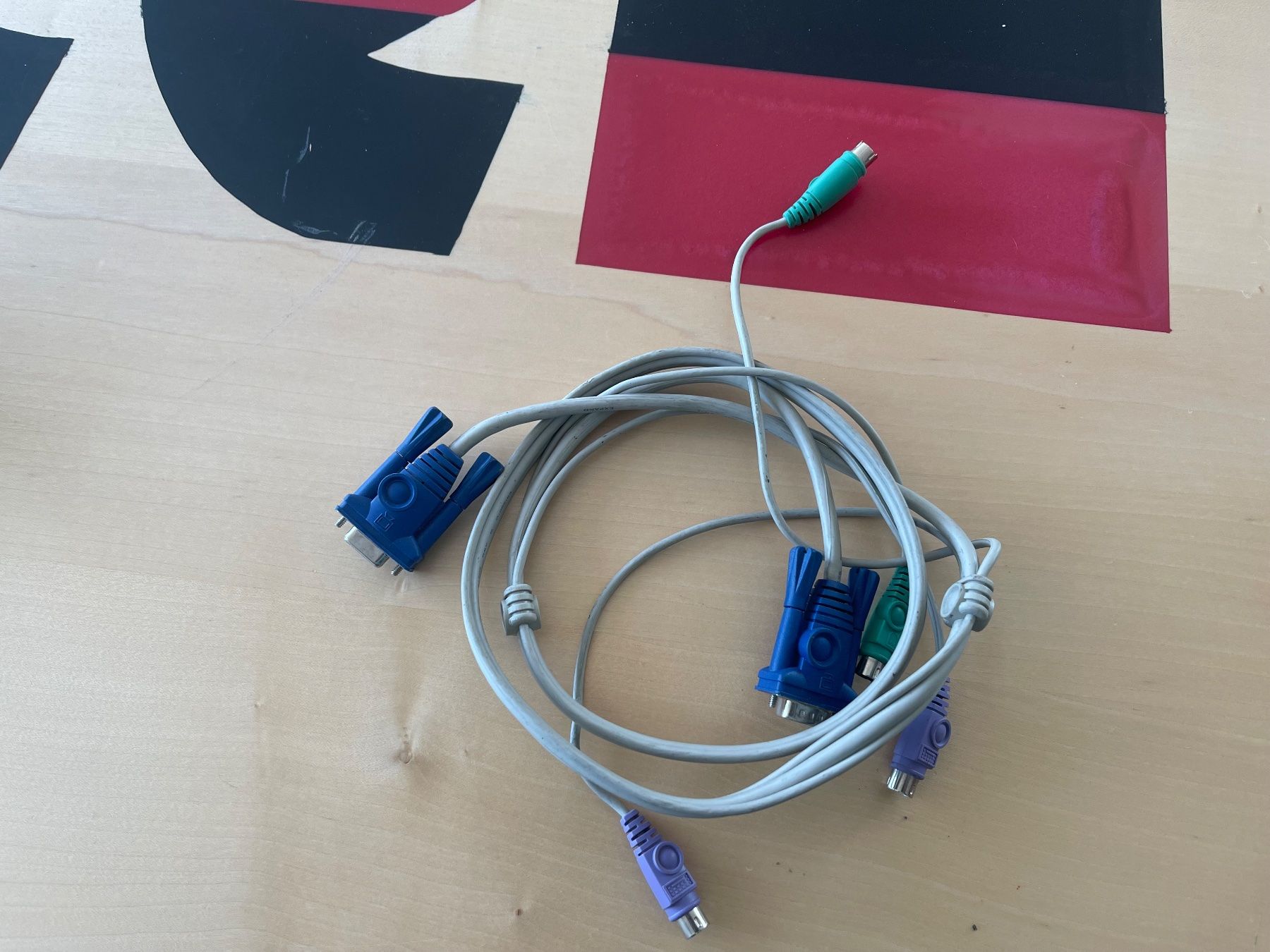 Kabel: KVM SWITCH KABEL – Gebraucht aus Wängi von Bmo