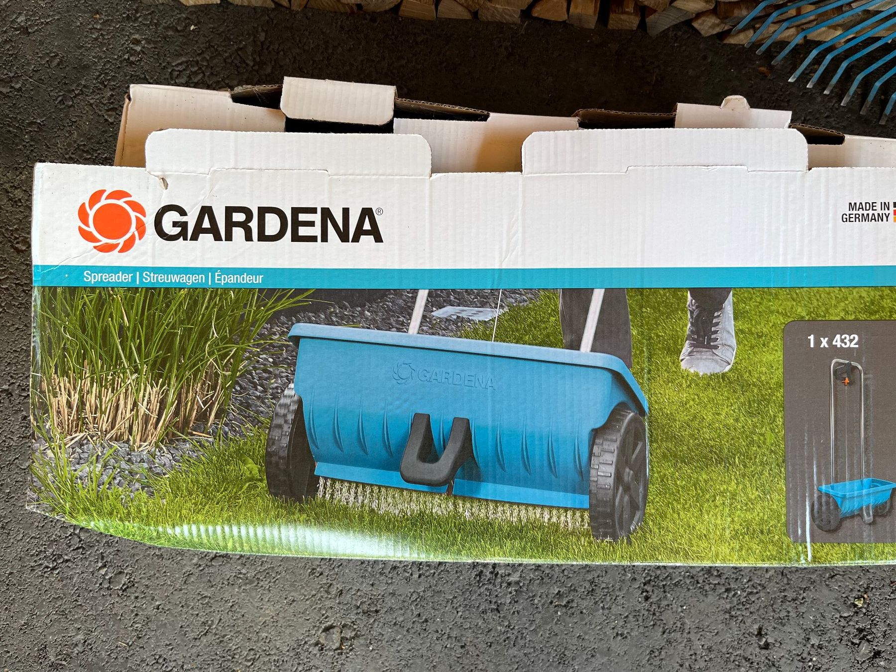 Altro in Utensili da giardino: Gardena Streuwagen – Nuovo e nell'imballaggio originale da Rifferswil venduto da wirzthomas