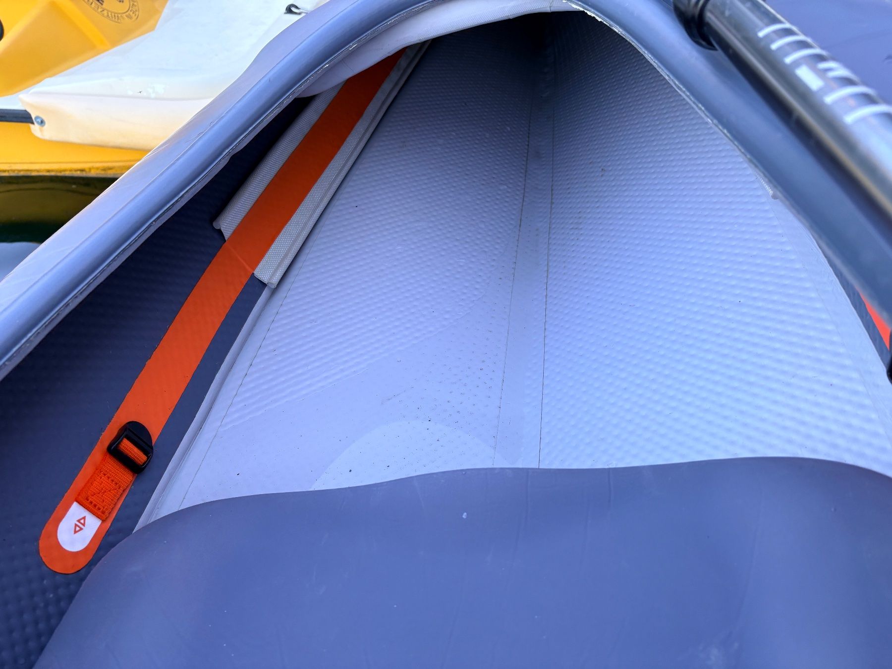 Decathlon Boote: SCHNAEPPCHEN: "Profi"-Kajak mit Drop-Stich Technologie – Gebraucht aus Wittenbach von mal_ll8g 3
