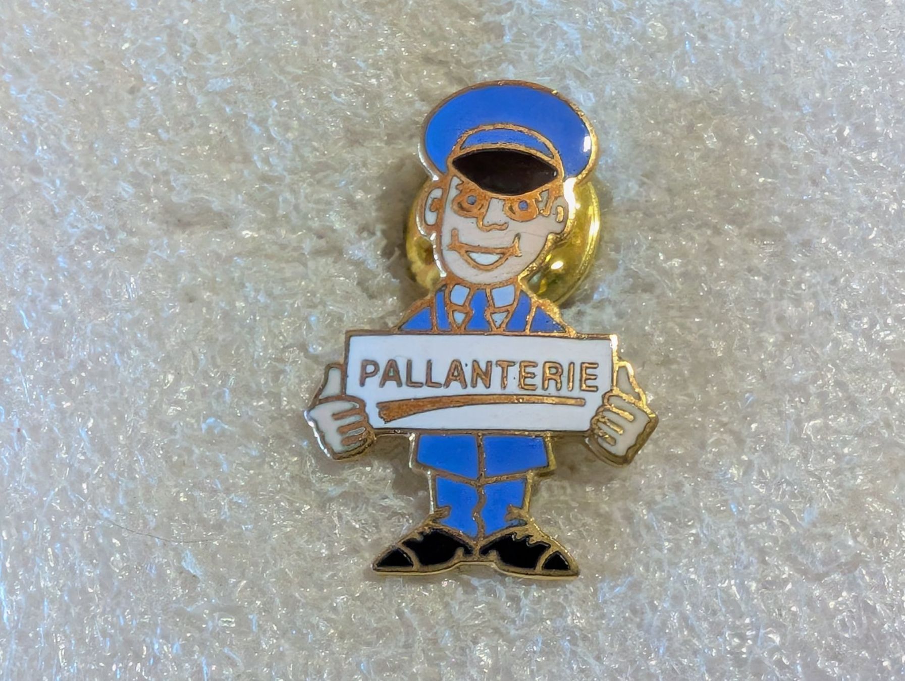 Placchette & Badge: Ansteckpin 5: Pallanterie – Usato da Oppligen venduto da Pin-Fall-Shop