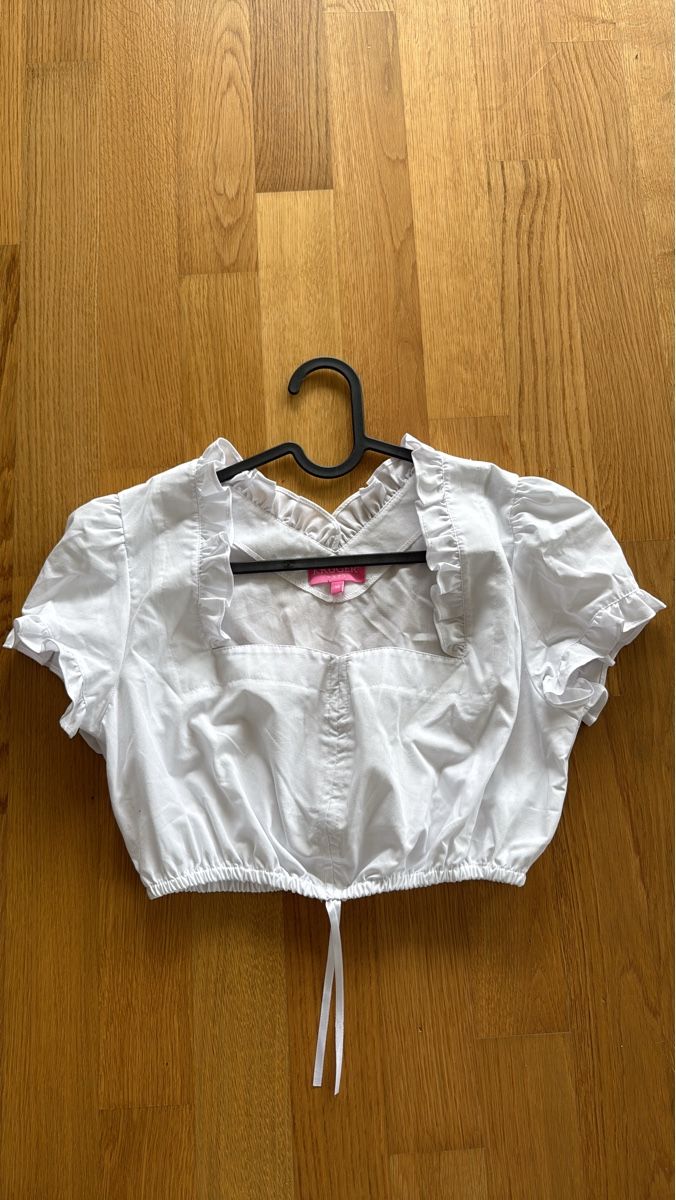 Krüger Camicette: Weisse Trachtenbluse mit Rüschen, Gr. 36 – Nuovo (secondo la descrizione) da Lyss venduto da Ledina123