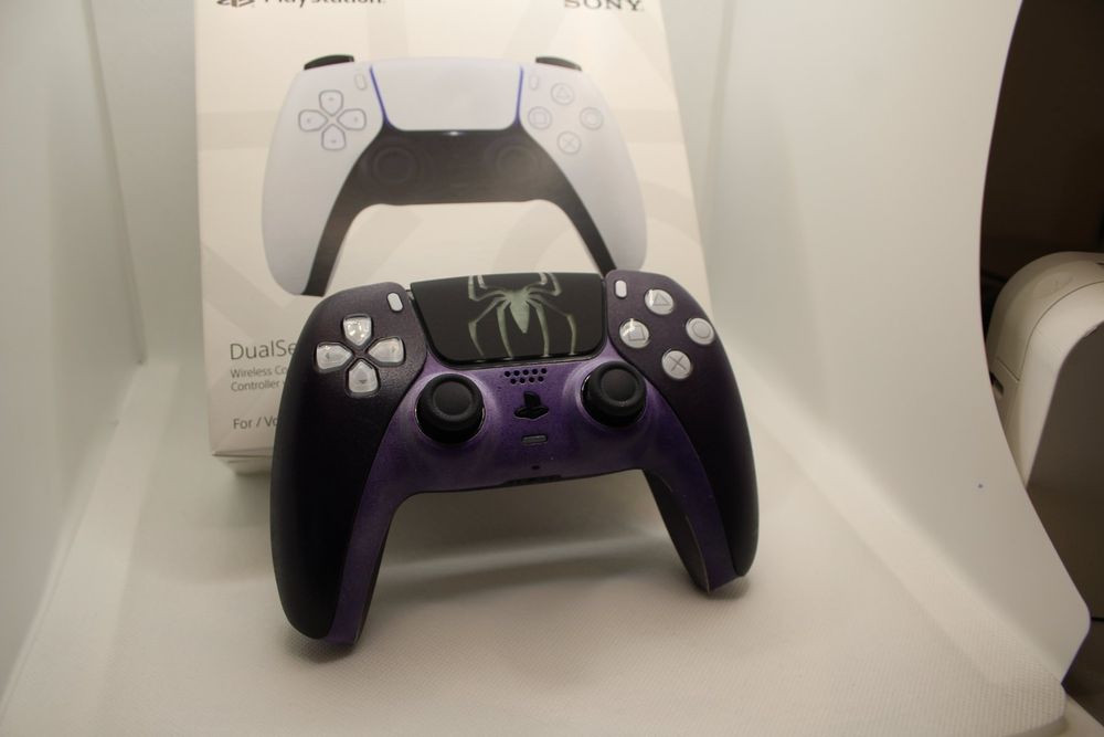 PS5 Controller mit Back Buttons Spray Purple Kaufen auf Ricardo
