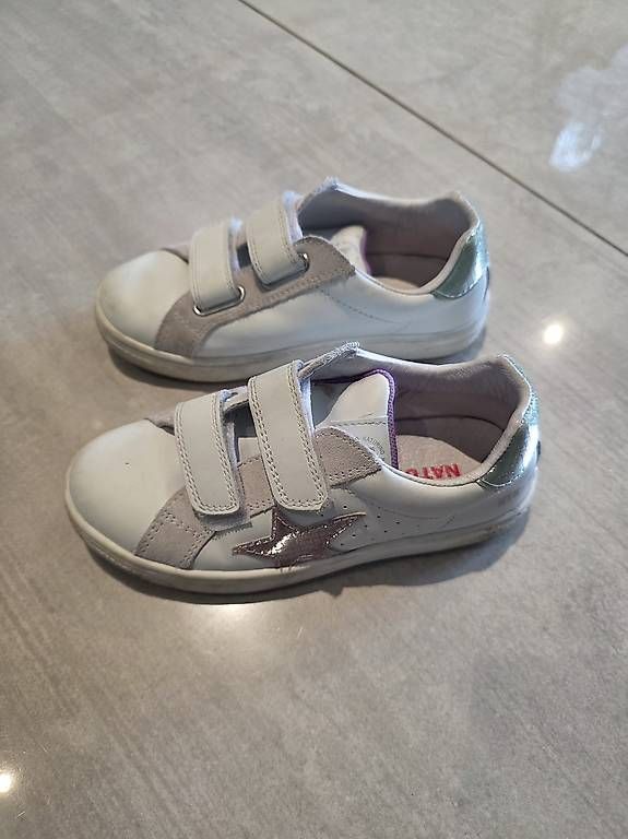 Schuhe für Mädchen: Scarpe bambina sportive  – Gebraucht aus Davesco-Soragno von gia_l9fy 2