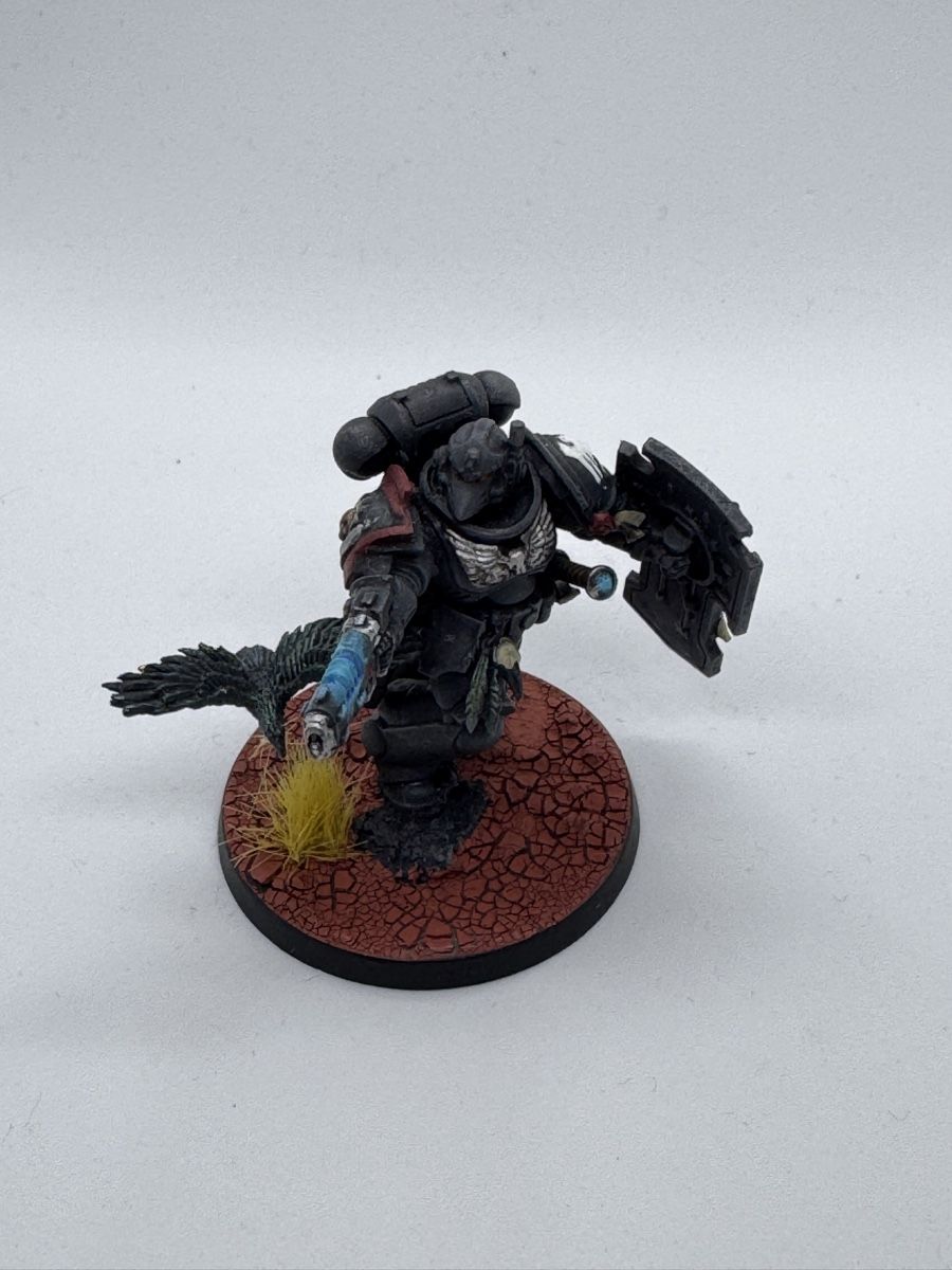 Giochi: Lieutenant with Storm Shield, Raven Guard, 40K – Usato da Luzern venduto da Re-Carnation 3