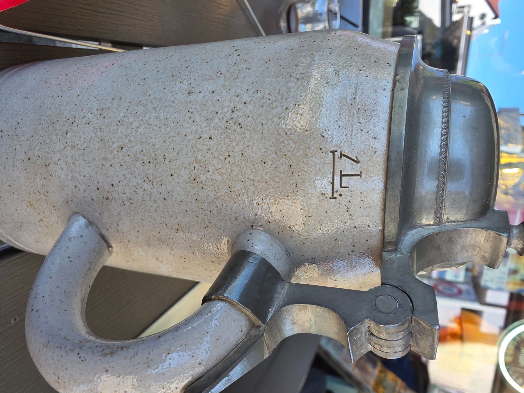 Gläser: Bierkrug Keramik mit Zinndeckel Verziert – Gebraucht aus Arbon von MadameLuLa9320 2