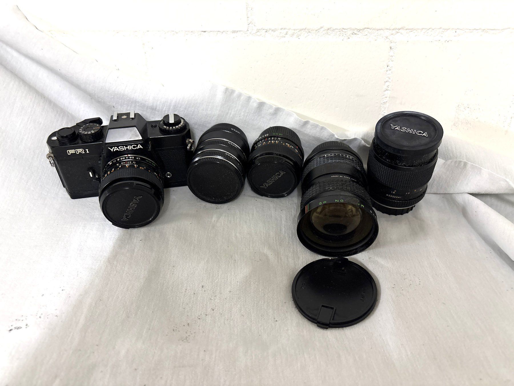 Fotocamera: Fotokamera Markio Yashica mit Objektiven – Usato da Glattbrugg venduto da Ariel012 2