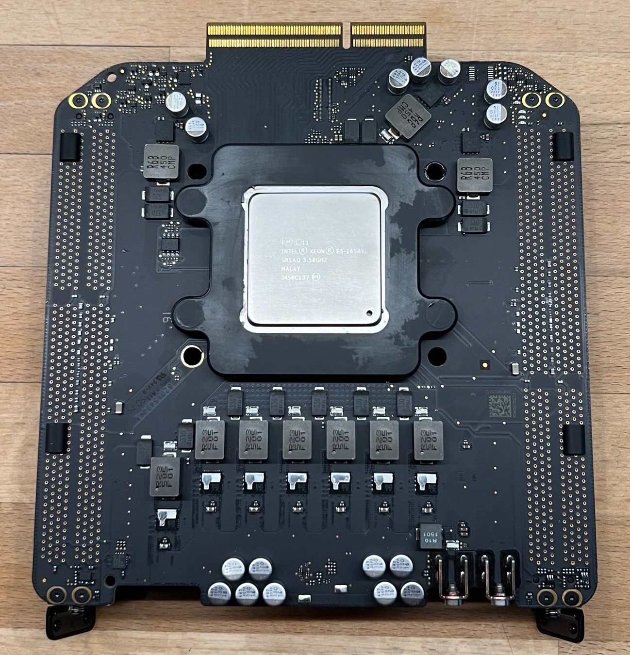 Apple PC: Mac Pro Late 2013 Ersatzteile - CPU Riserboard + XEON 6-Core – Usato da Wald ZH venduto da Mysti_mountain