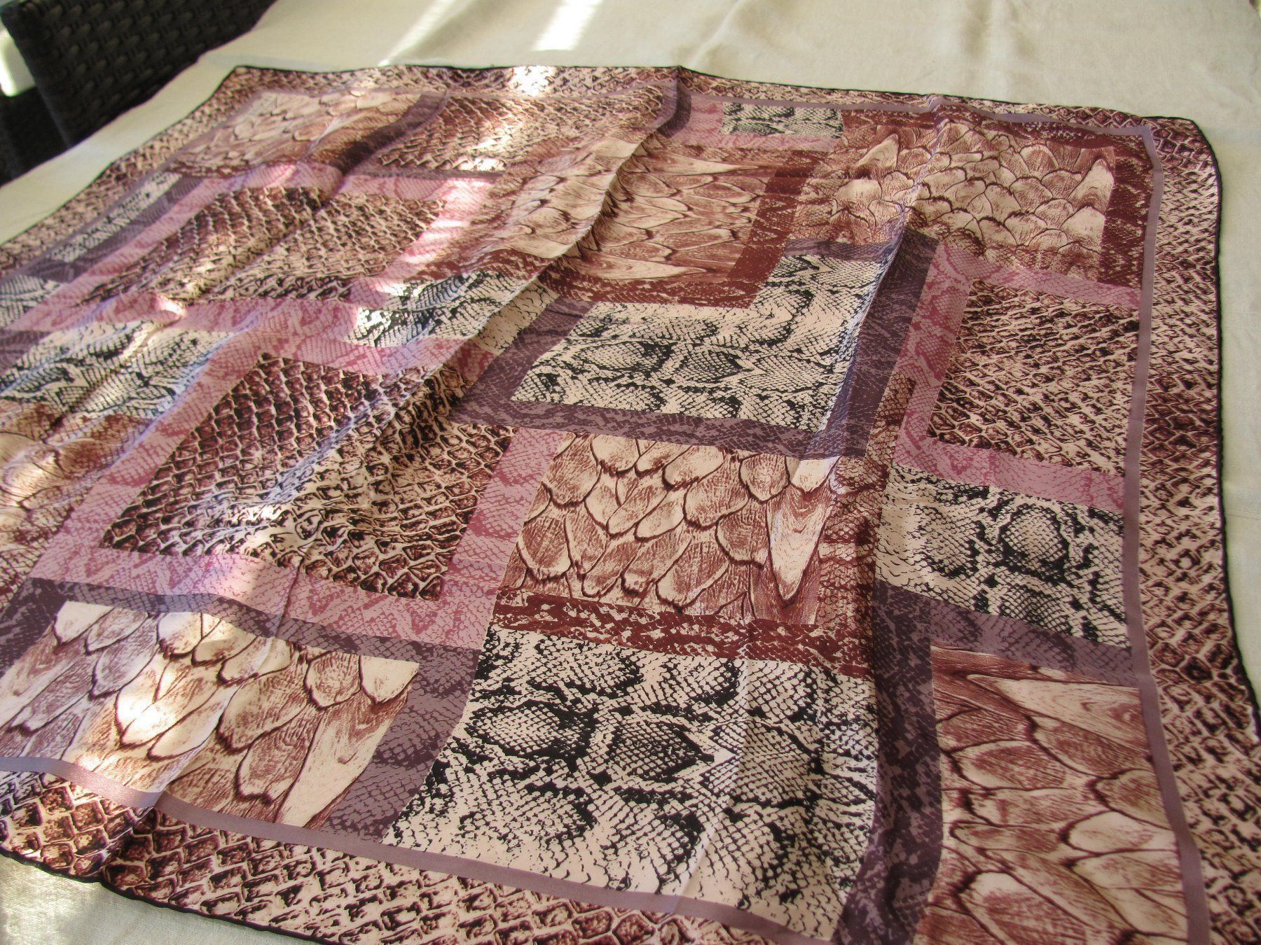 Foulard & Sciarpe: Foulard en soie Armine – Nuovo (secondo la descrizione) da Vétroz venduto da magnolia5 3