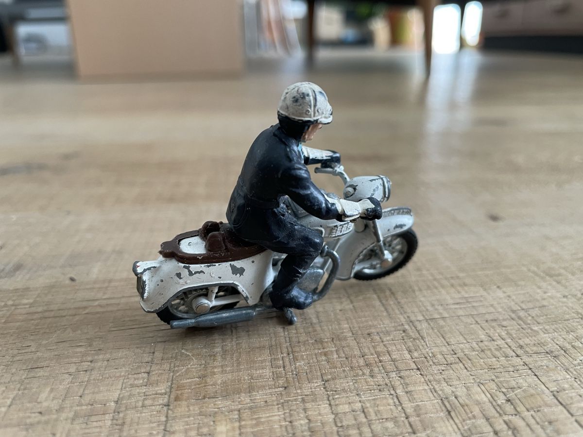 Giocattoli: Motorrad mit Fahrer England – Usato da Frauenfeld venduto da Challenger77 1