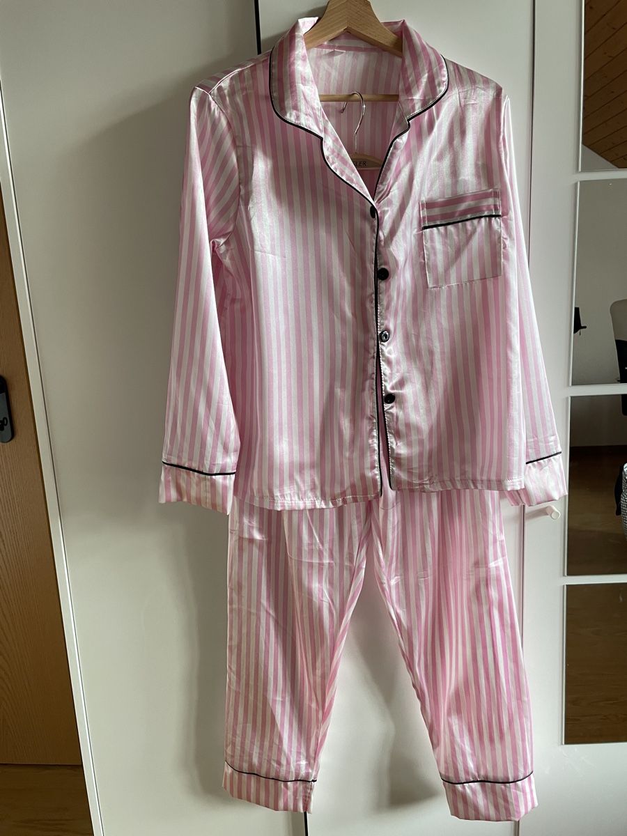 Negligees & Pigiami: Pyjama Satinoptik Gr. M/L – Nuovo (secondo la descrizione) da Münsingen venduto da Secondhand89