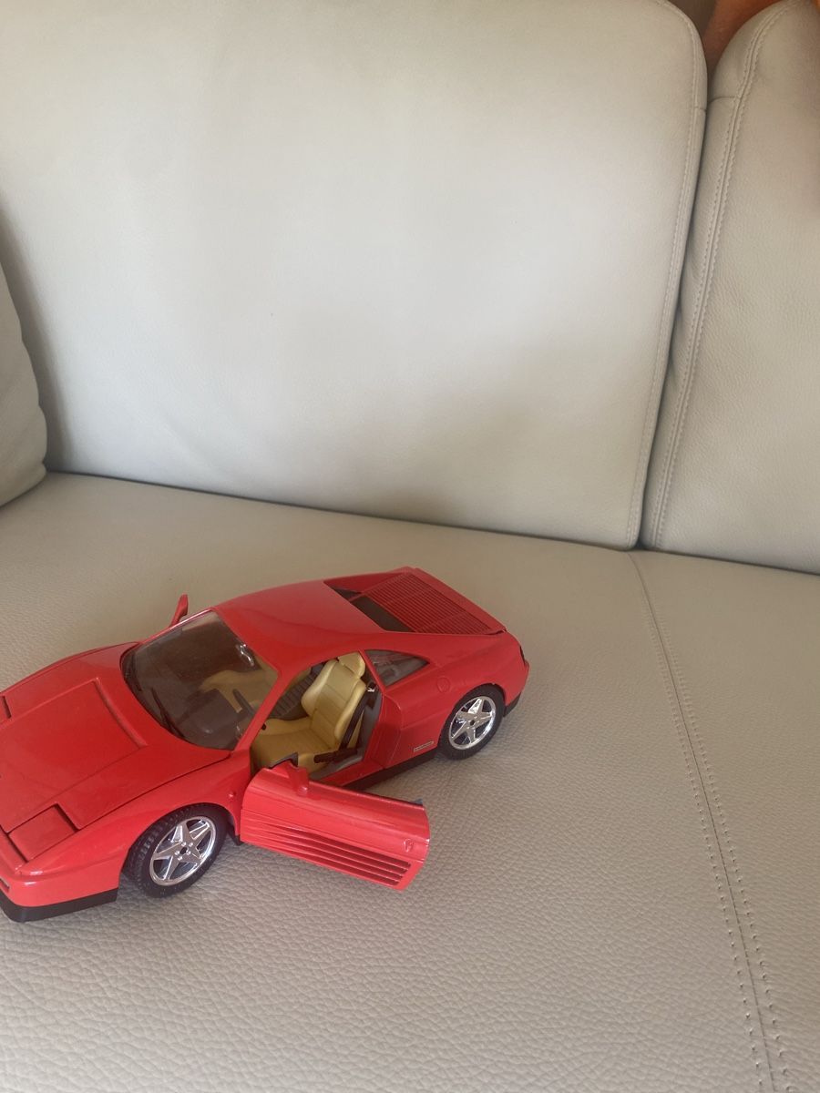Ferrari Modellautos: Modellauto Ferarri – Gebraucht aus Fraubrunnen von mgh_2l2h 2