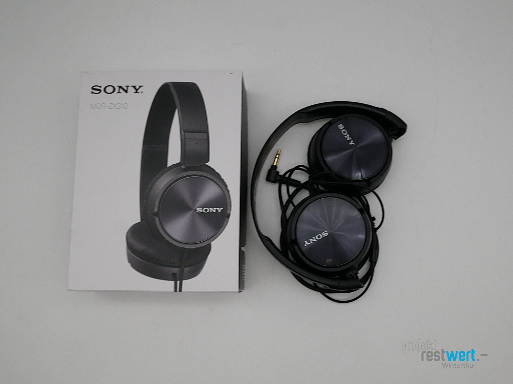 Sony Cuffie: SONY MDR-ZX310 Kopfhörer Kabel, schwarz – Nuovo (secondo la descrizione) da Winterthur venduto da Restwert_Winterthur