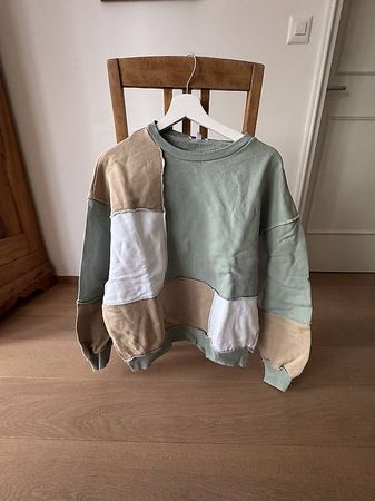 Pulli / Sweater von Subdued