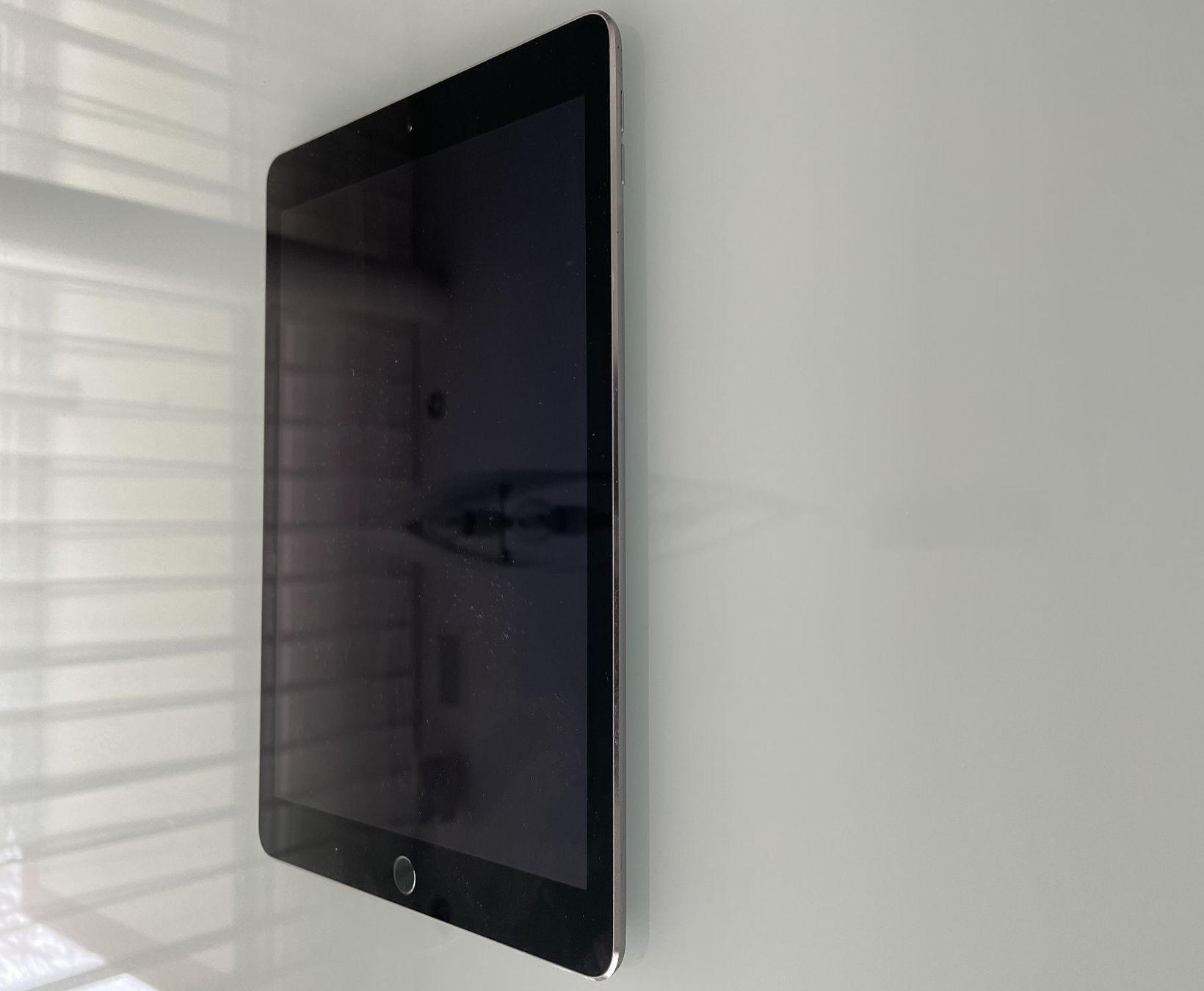 Apple Tablet PC: Apple Ipad Air 2.Gen 64Gb Wifi – Gebraucht aus Buchs ZH von Gladiatore 5