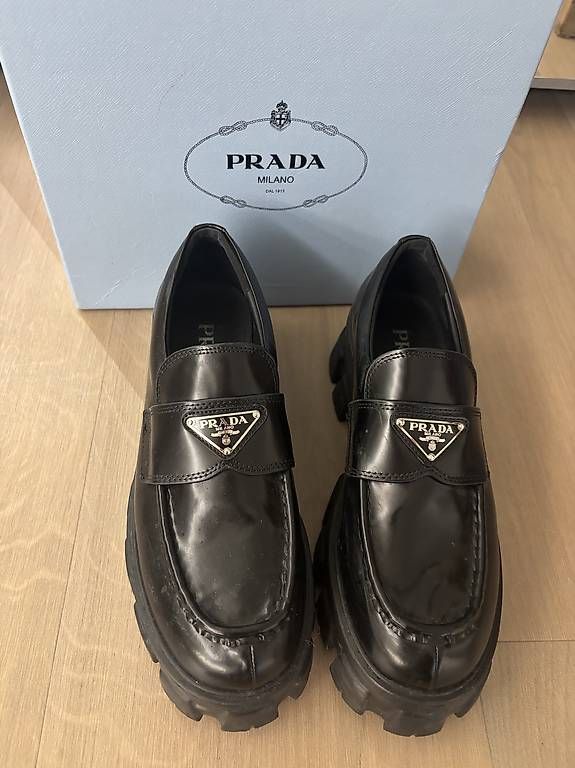 Scarpe da donna: Prada Woman Shoe – Usato da Winterthur venduto da rom_n2yz 1