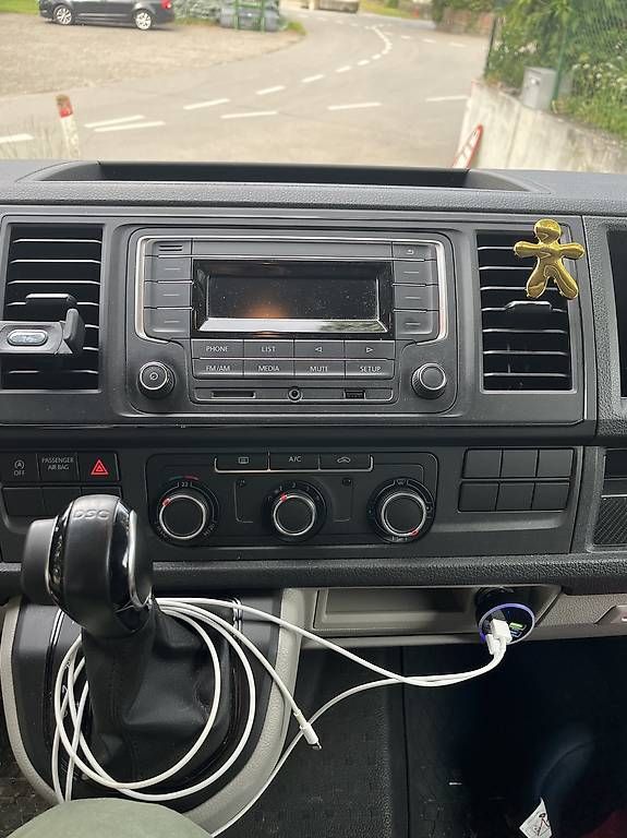 VW Veicoli commerciali: VW T6 Transporter – Usato da Schüpfen venduto da donald79 3