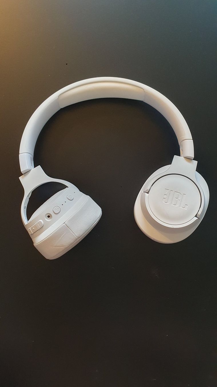 JBL Cuffie: Kopfhörer JBL Tune 720BT - Bluetooth – Nuovo (secondo la descrizione) da Sissach venduto da Siraiwan