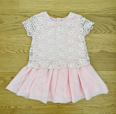 Robe dentelle Taille 86