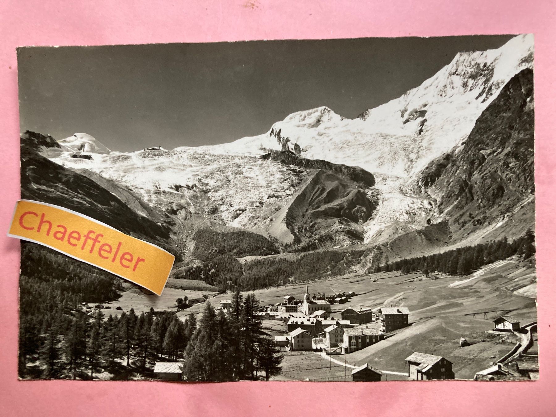 Cartoline postali: 1955 Saas-Fee, Allalinhorn u. Alphubel, Täschhorn. – Usato da Zürich venduto da Chaeffeler