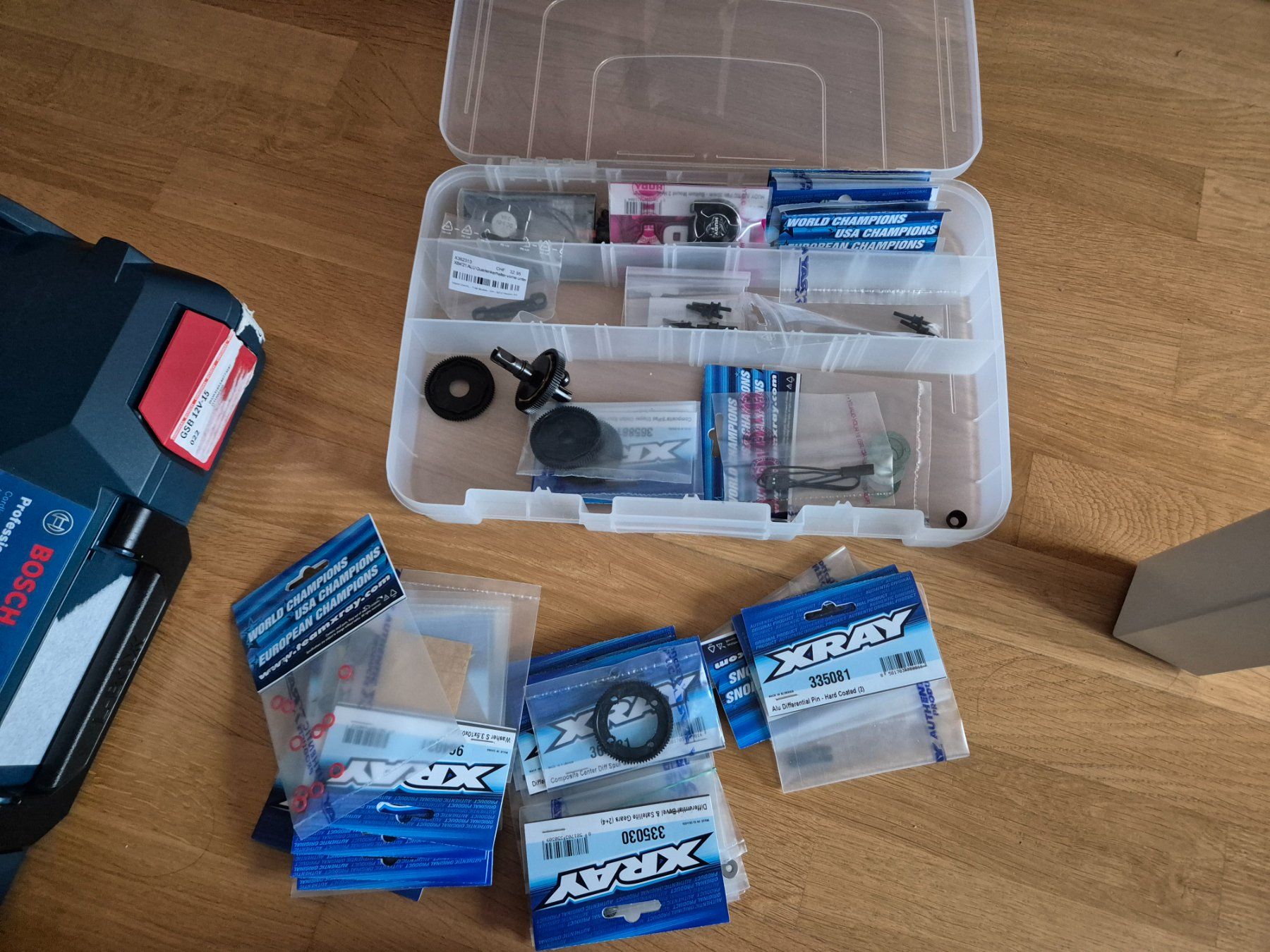 XRay Modellismo RC: Xray Xb4 – Nuovo (secondo la descrizione) da Kilchberg ZH venduto da Alex_Kiki 1