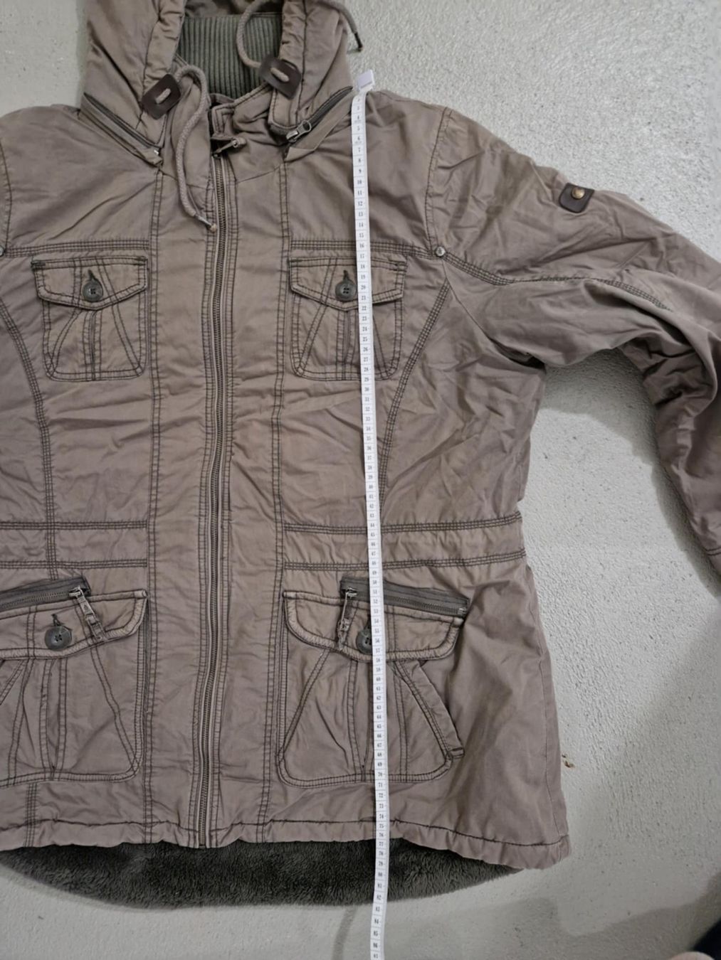 Giacche: Winterjacke mit Kapuze, Gr. 46 – Usato da Hittnau venduto da Katzenherz 8