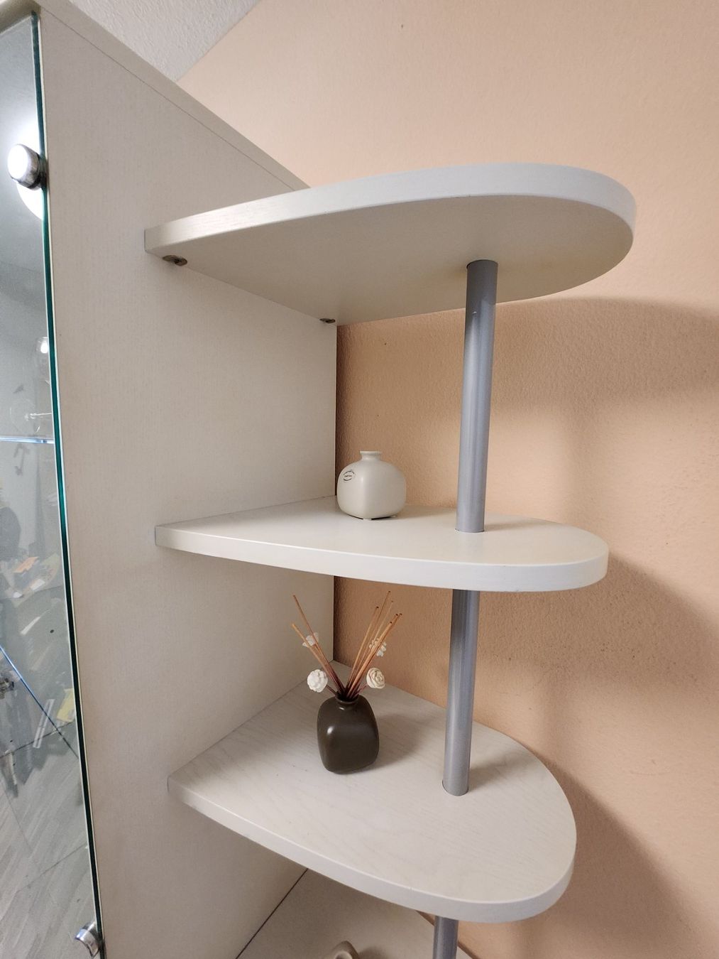 Vetrine: Vitrine / Glasvitrine / Wohnwand – Usato da Neftenbach venduto da ycc_55kr 3