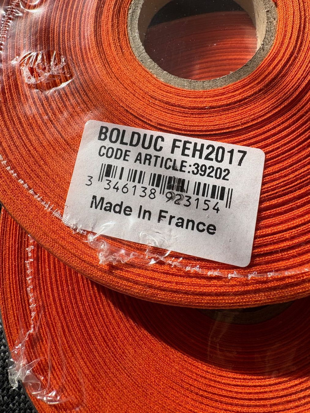 Rubans décoratifs: 2 Hermes Geschenk Bänder NEU – Neuf avec emballage d'origine à Niederbipp par blu_jw7r 2