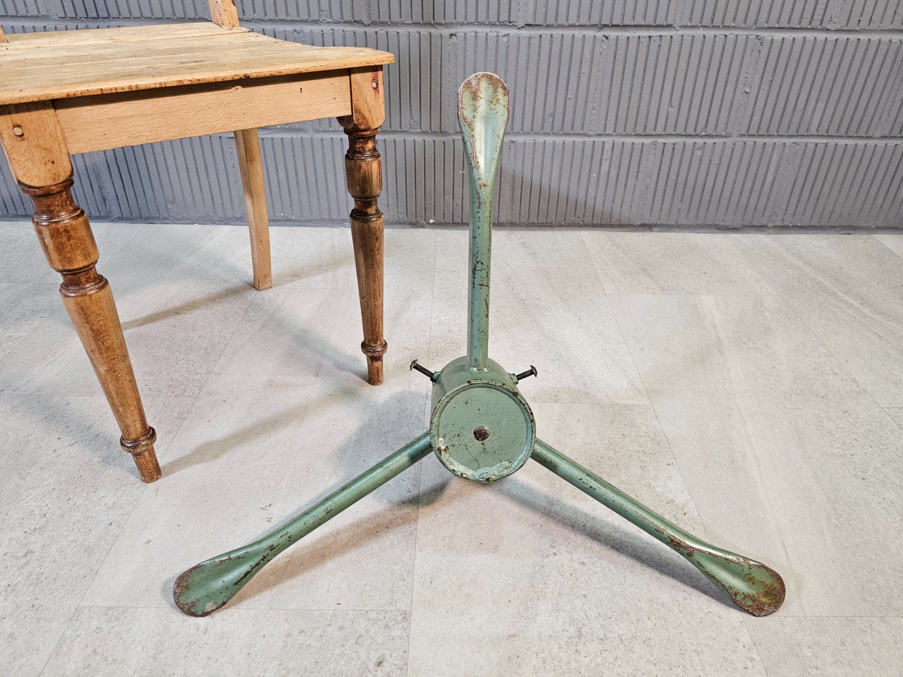 Christbaumständer: XL Baumständer Weihnachtsbaum Christtbaum Ständer Tree Stand – Gebraucht aus Nottwil von Wondewa-Shop 4