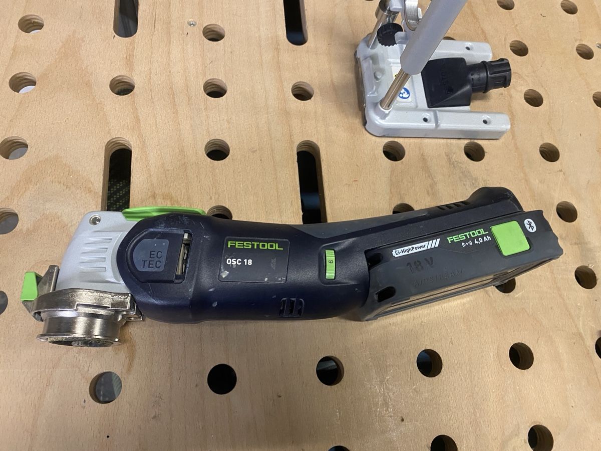 Festool Tutti gli attrezzi: Festool Oszilliergerät ab 1.- – Usato da Wabern venduto da HK-Design 1