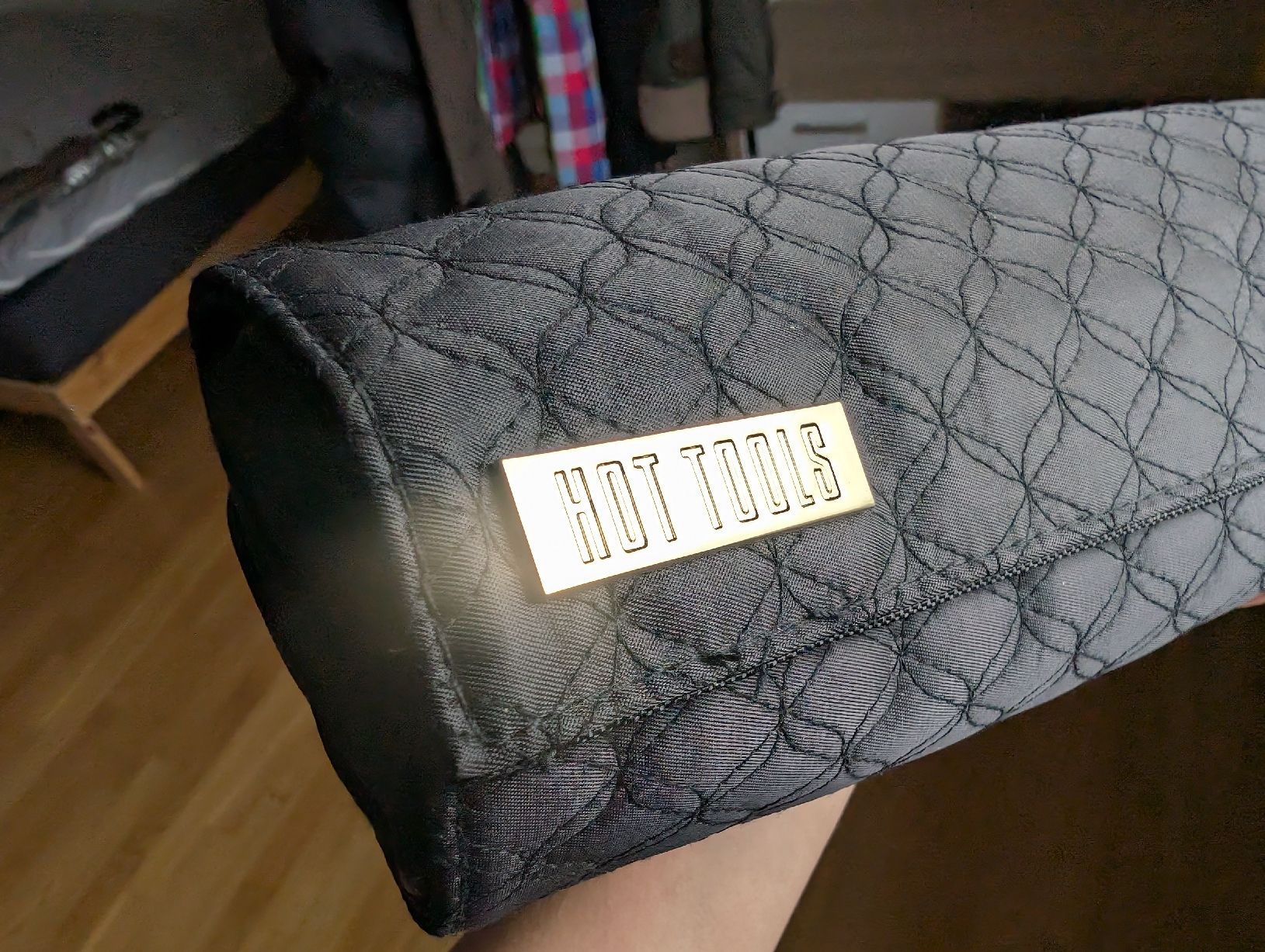 Borse da donna: Hot Tools Quilted Roll-Up Storage Case Black – Usato da Fribourg venduto da ale_nzf5 1