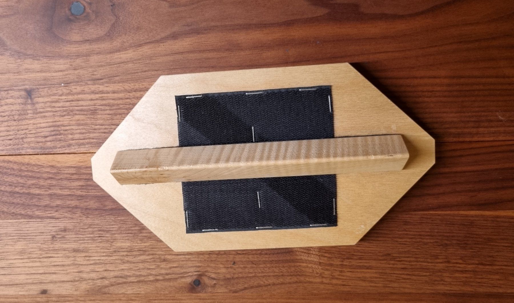 Articoli in legno: Therapiebrett aus Holz – Nuovo (secondo la descrizione) da Lachen SZ venduto da LinDiscount 2