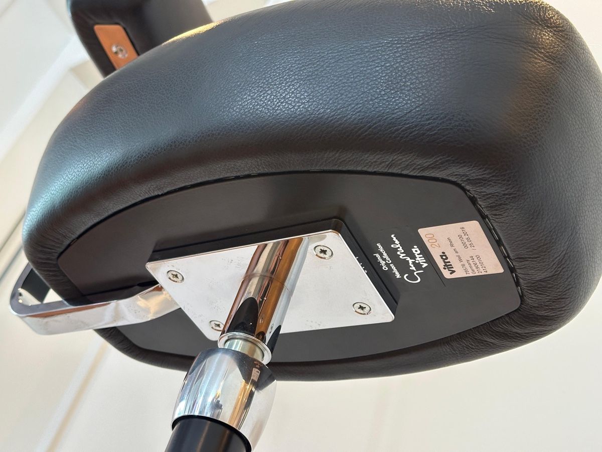 Vitra Stühle: Vitra Nelson Perch Chair / George Nelson / Neu – Neu (gemäss Beschreibung) aus Wettingen von rog_fhz5 1