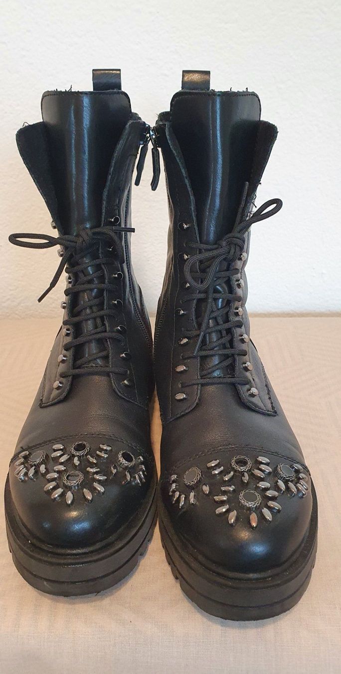 Tamaris Scarpe da donna: TAMARIS LEDER STIFELETTEN gr.38 – Usato da Niederbipp venduto da fashionfuchs 3
