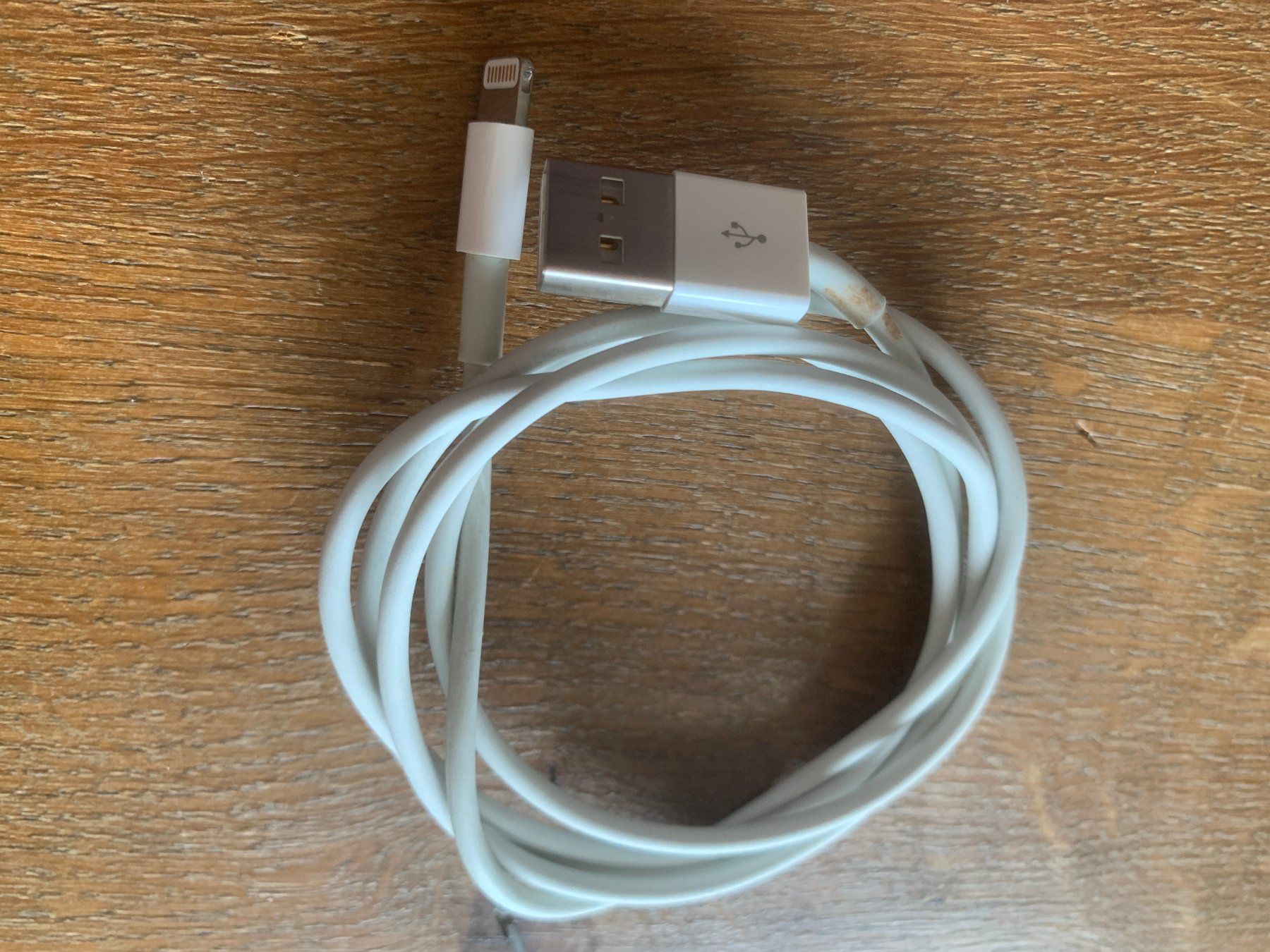 Apple Câbles: Câbles Apple USB & FireWire – D'occasion à Chardonne par 245308 5