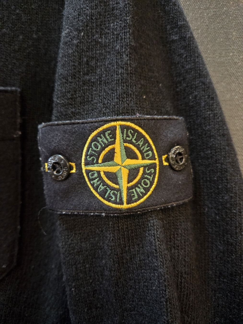 Stone Island Maglioni & Felpe: Stone Island Pullover Gr S Schwarz CHF 270 – Usato da Mellingen venduto da superwinter 1