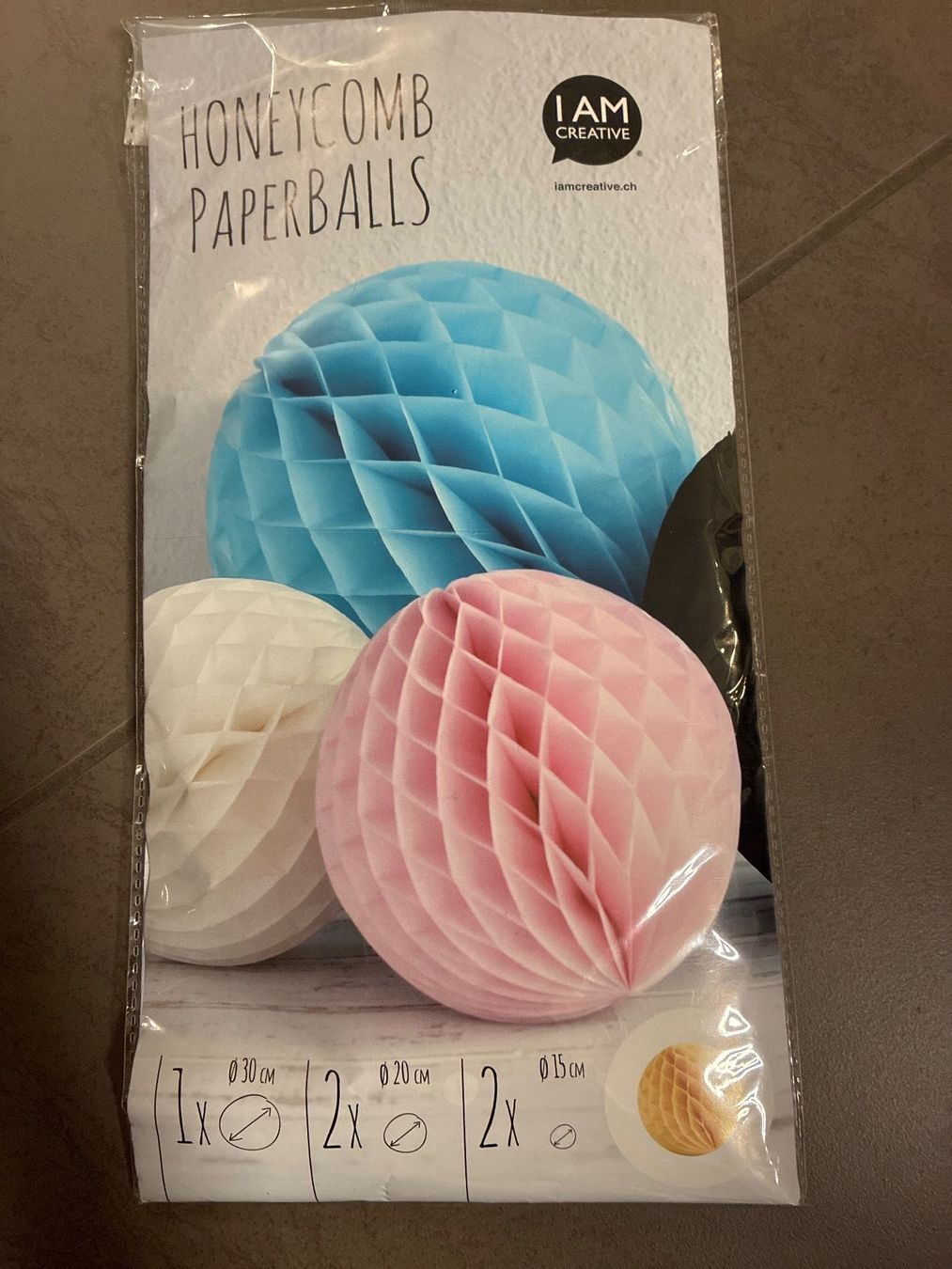 Tutte le decorazioni: Neue Honeycomb Paperballs, 5 Stk, div Grössen – Usato da Guntershausen venduto da Gloominati