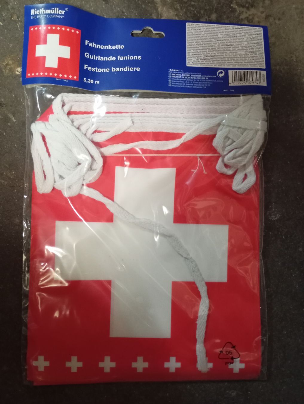 Tutte le decorazioni: Fahnenkette CH Plastik – Nuovo e nell'imballaggio originale da Winterthur venduto da pjuma01 1