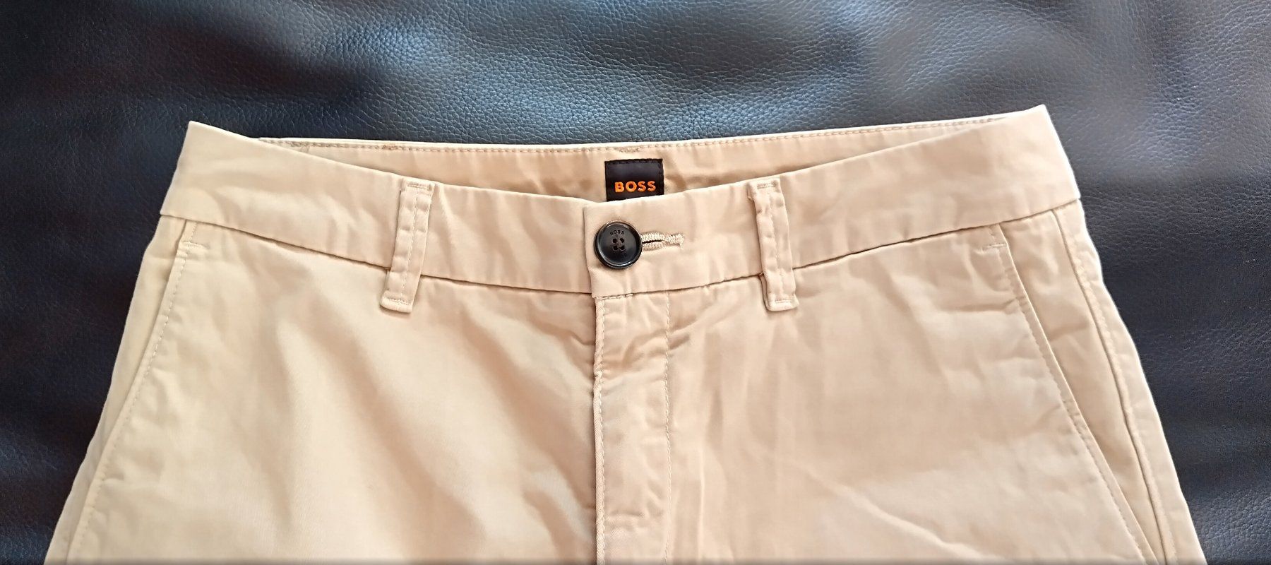 Hugo Boss Pantaloni: Boss Chino Hose neuwertig – Nuovo (secondo la descrizione) da Zürich venduto da Mokile 2