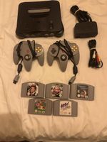 Nintendo 64 et 5 jeu et deux manette 